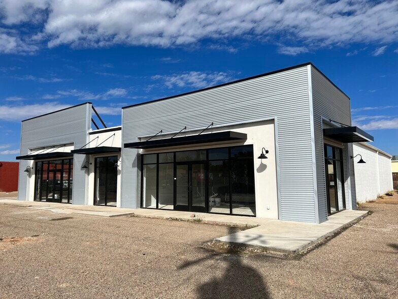 More Photos Of 3420 82nd St, Lubbock Freestanding For Lease