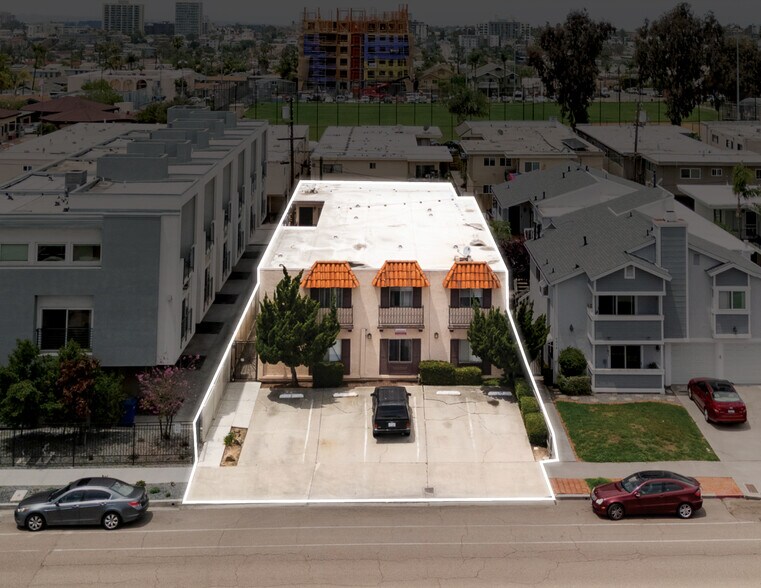 Primary Photo Of 4070 Utah St, San Diego Apartments For Sale