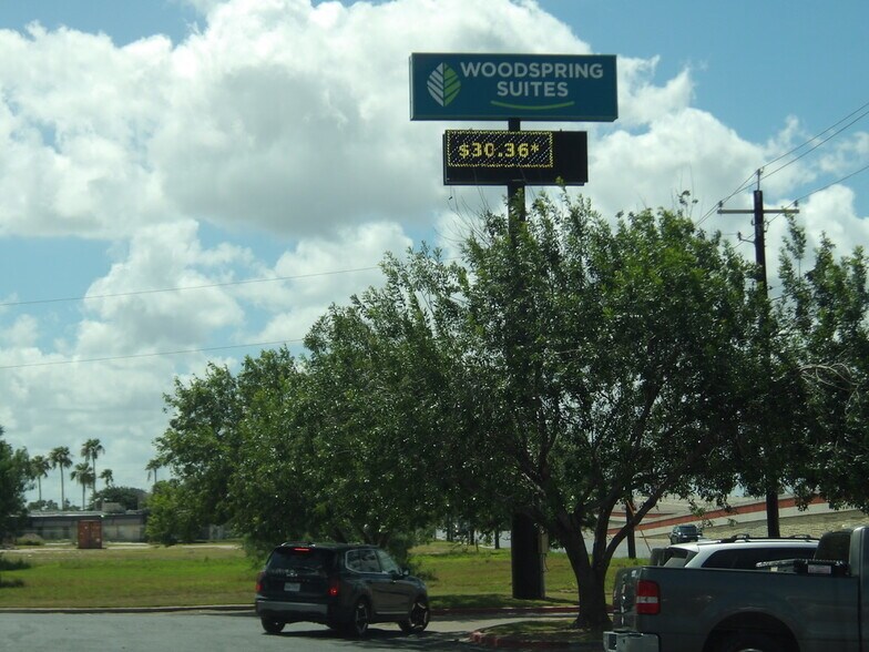 More Photos Of 3825 S Expressway 83, Harlingen Land For Sale