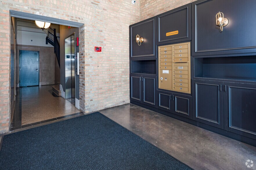 More Photos Of 1132 S Wabash Ave, Chicago Loft Creative Space For Lease