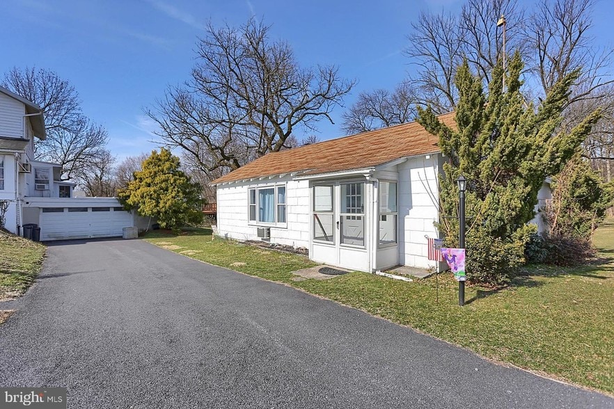 More Photos Of 5704 Allentown Pike, Reading Bank For Sale