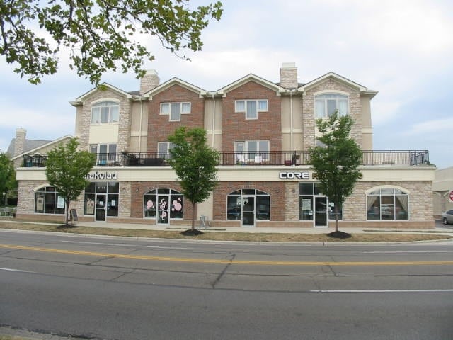 More Photos Of 3219-3241 Tremont Rd, Upper Arlington Unknown For Lease