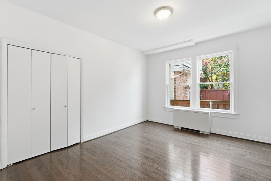 More Photos Of 320 Constitution Ave NE, Washington Apartments For Sale