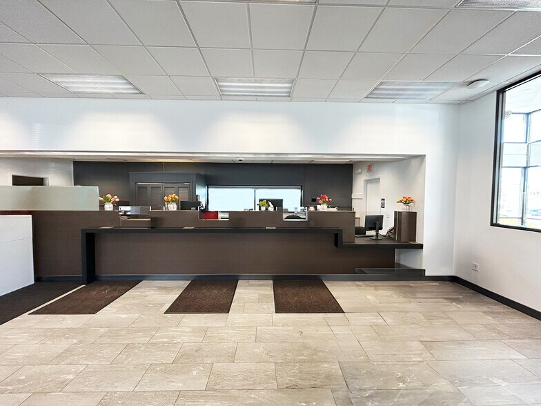More Photos Of 620 Elm St, Manchester Bank For Sale