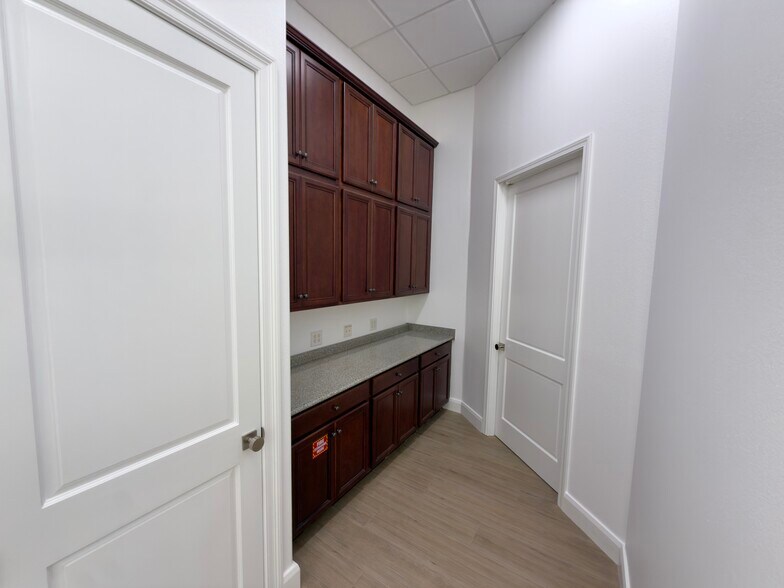 More Photos Of 36164 Emerald Coast Pky, Destin Freestanding For Lease