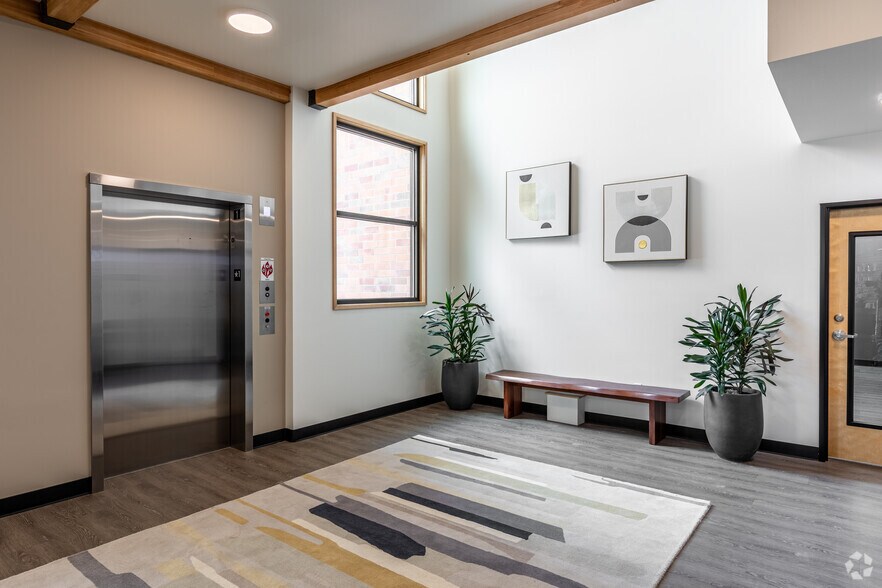 More Photos Of 8101 SW Nyberg St, Tualatin Medical For Lease