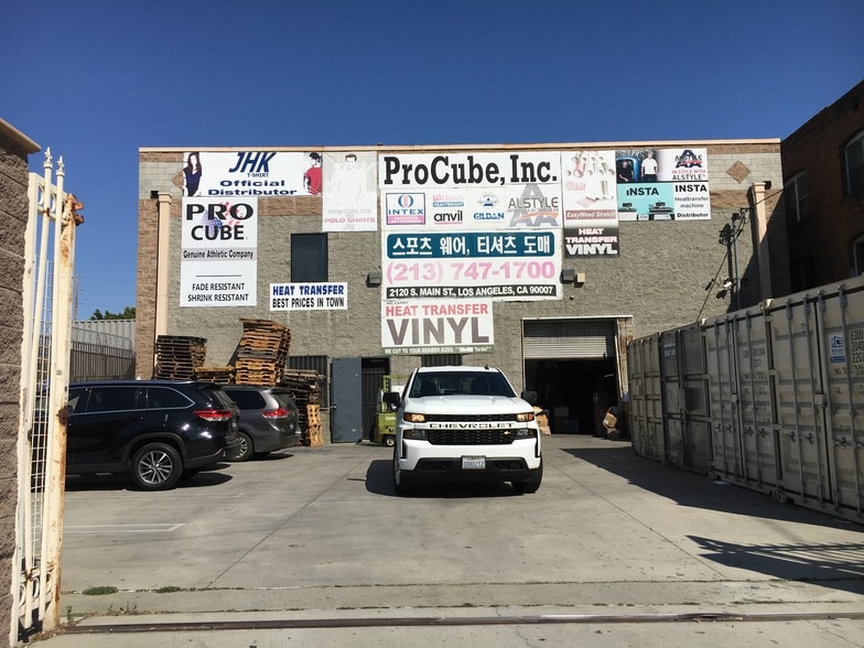 More Photos Of 2120 S Main St, Los Angeles Warehouse For Lease