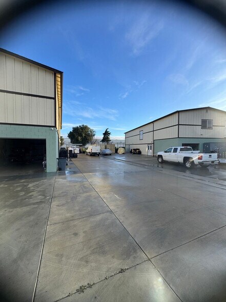 More Photos Of 150 Don Bates Way, King City Industrial For Sale