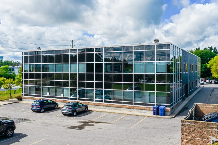 More Photos Of 4043 Carling Ave, Ottawa Office For Lease