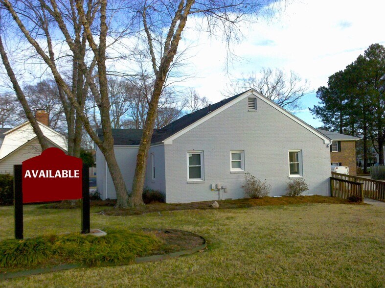 Primary Photo Of 5637 Providence Rd, Virginia Beach Office For Sale