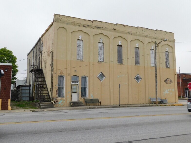 More Photos Of 101 E Main St, Silver Lake Industrial For Sale