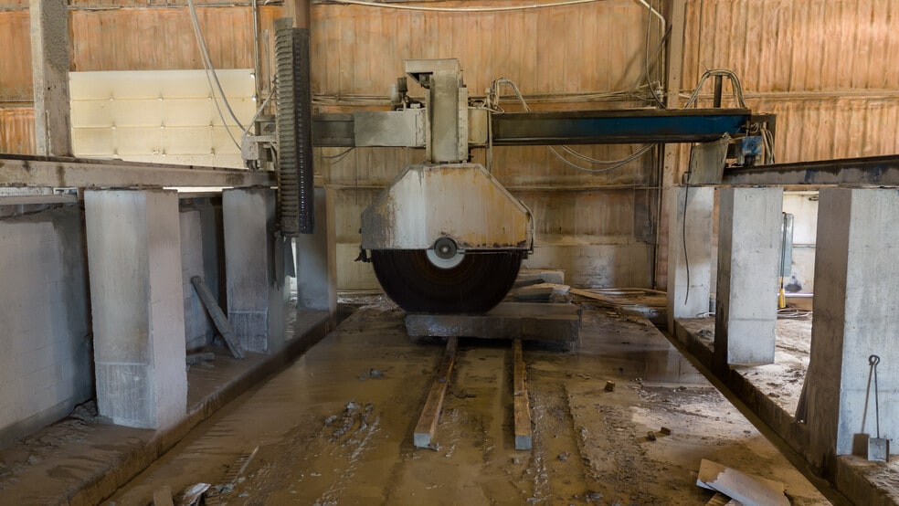 More Photos Of 441 Peck Hill Rd, New Milford Warehouse For Sale