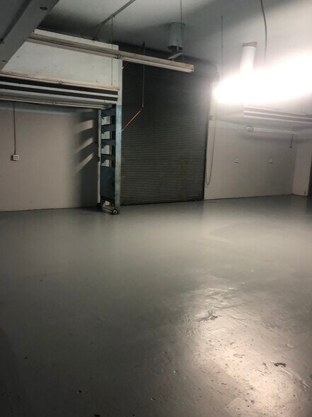 More Photos Of 2217 E Main St, Mesa Freestanding For Lease