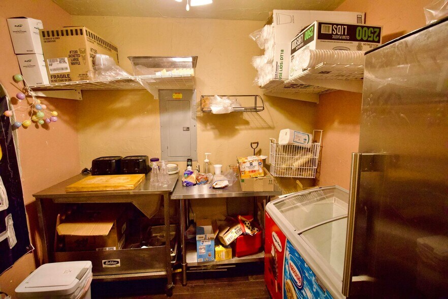 More Photos Of 217 Main st, Aguilar Restaurant For Sale