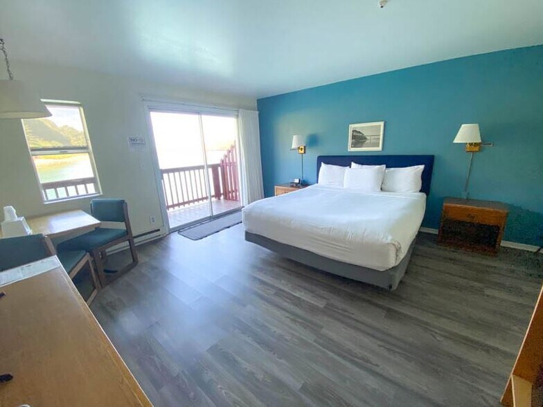 More Photos Of 32260 N Harbor Dr, Fort Bragg Hotel For Sale