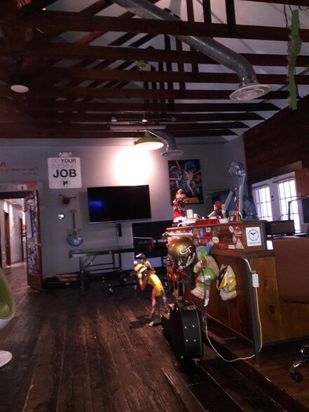 More Photos Of 955 Commercial St NE, Conyers Loft Creative Space For Sale