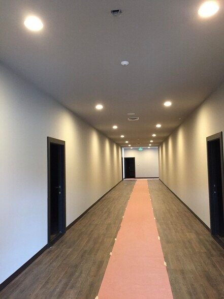 More Photos Of 8218 Pacific Ave, Tacoma Freestanding For Lease