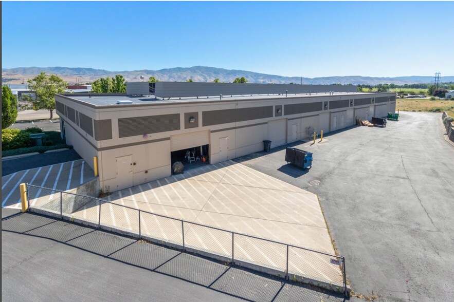 More Photos Of 2137-2163 E Summersweet Way, Boise Light Manufacturing For Lease