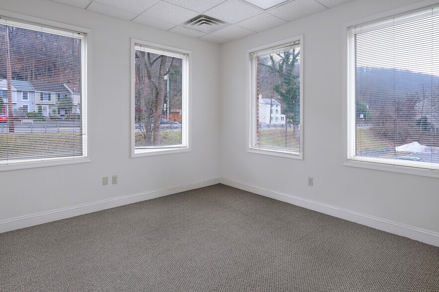 More Photos Of 199-201 S Main St, Lambertville Office For Lease