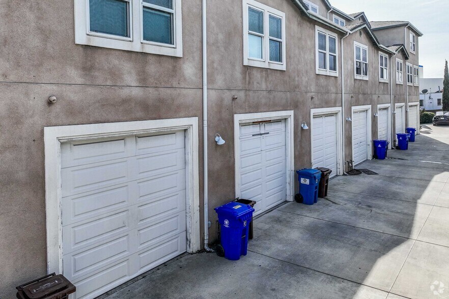 More Photos Of 5114 Wall Ave, Richmond Apartments For Sale