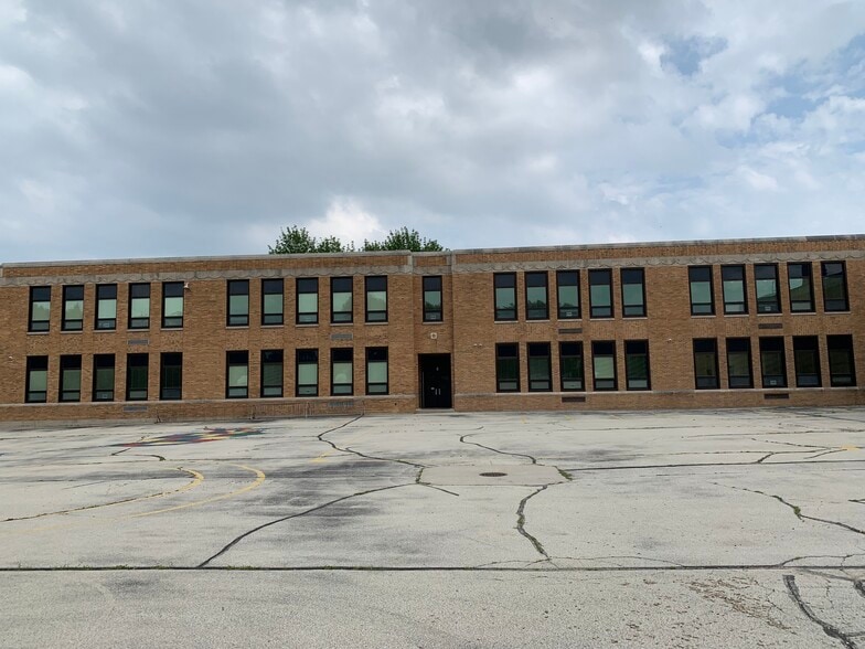 More Photos Of 615 Ethel Ave, Green Bay Schools For Sale