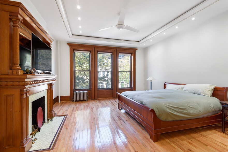 More Photos Of 425 Convent Ave, New York Apartments For Sale