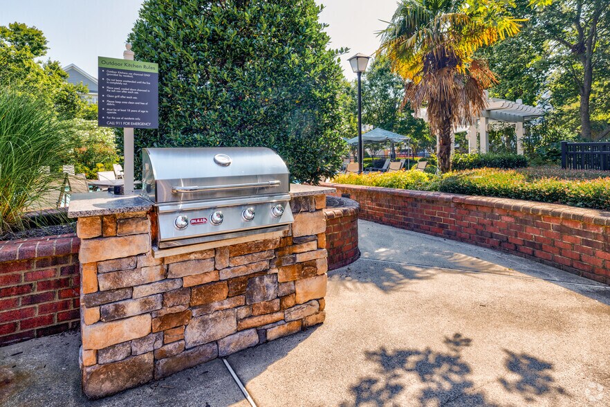 More Photos Of 3816 Banyan Grove Ln, Virginia Beach Apartments For Sale