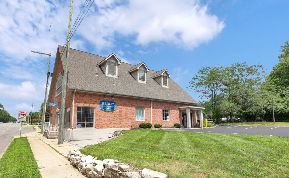 Primary Photo Of 1020 High St, Worthington Freestanding For Sale