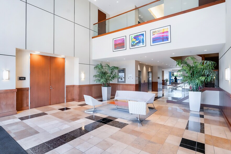 More Photos Of , Valencia Office For Sale