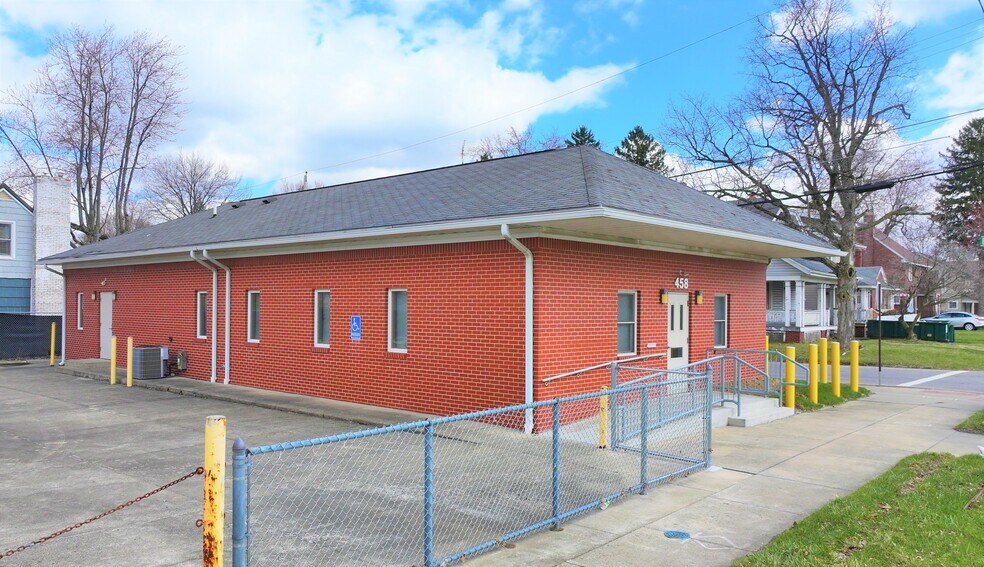 Primary Photo Of 458 Glessner Ave, Mansfield Medical For Sale