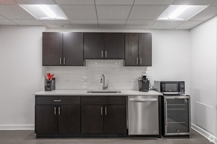 Photo of 21st Floor Ste 2110