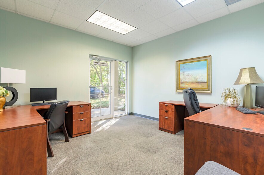 More Photos Of 1938 N Hercules Ave, Clearwater Office For Sale