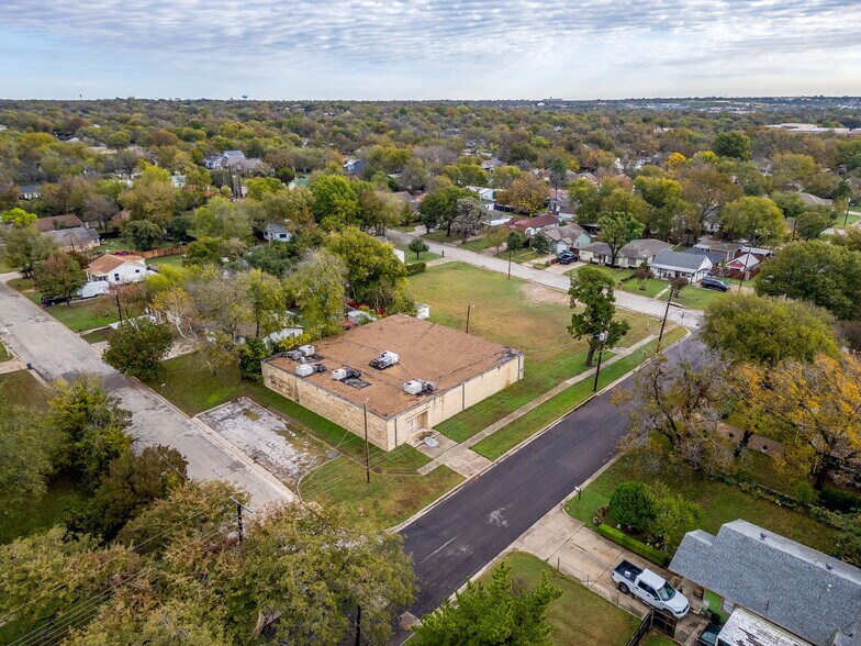 More Photos Of 5550 Baylor Ave, River Oaks Land For Sale