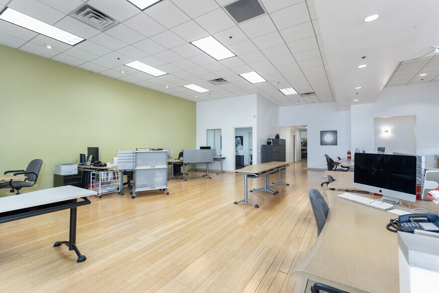 More Photos Of 2991-2995 E White Star Ave, Anaheim Warehouse For Sale