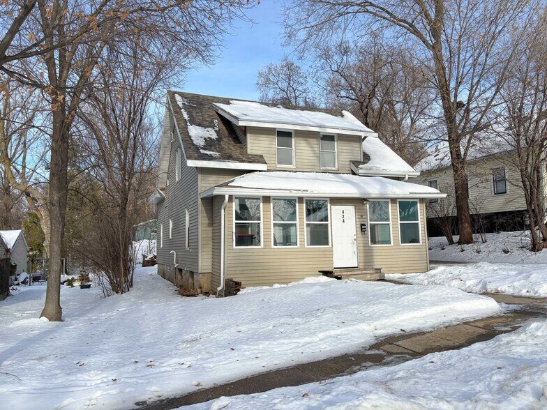 More Photos Of 424 W Birch Ave, Fergus Falls Multifamily For Sale