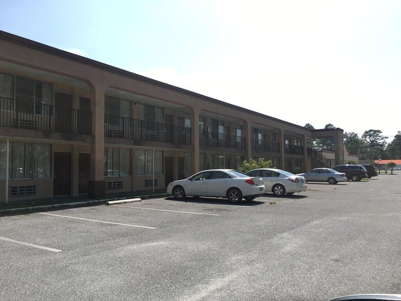 More Photos Of 1540 Ocean Hwy, Pocomoke City Hotel For Sale