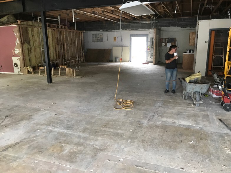 More Photos Of 2296-2300 Us-70, Swannanoa Unknown For Lease