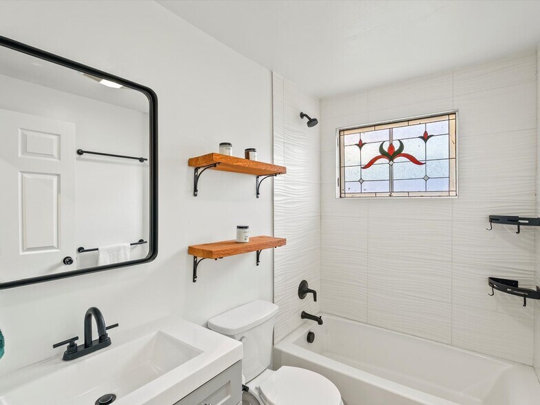 More Photos Of 4735 W 38th Ave, Denver Office For Sale