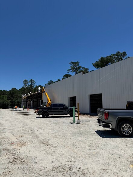 More Photos Of 2828 Clements Ferry Rd, Charleston Flex For Lease