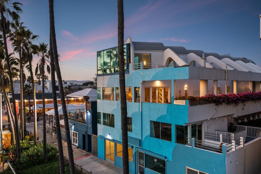 More Photos Of 3111 Ocean Front Walk, Marina Del Rey Apartments For Sale