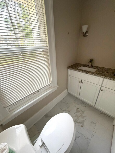More Photos Of 39 Smith Ave, Mount Kisco Medical For Lease