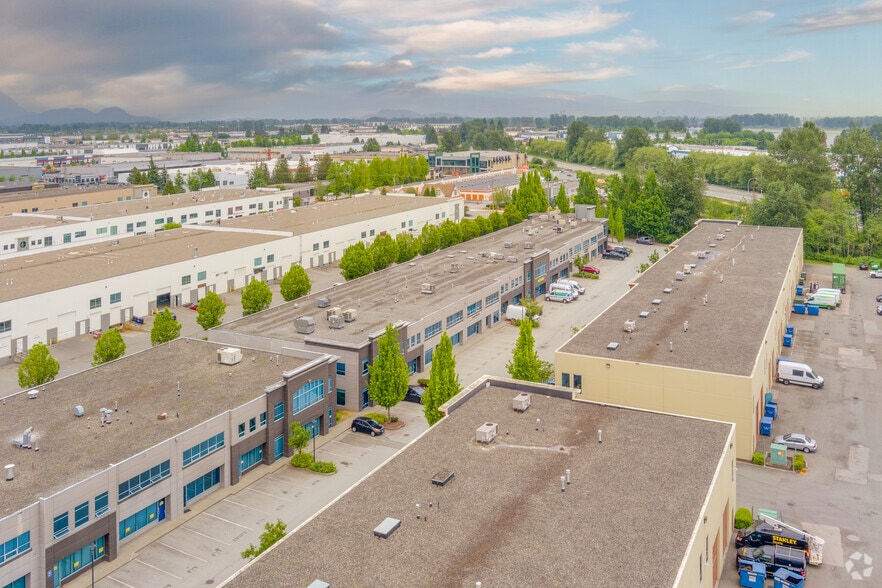 More Photos Of 1515 Broadway St, Port Coquitlam Warehouse For Lease