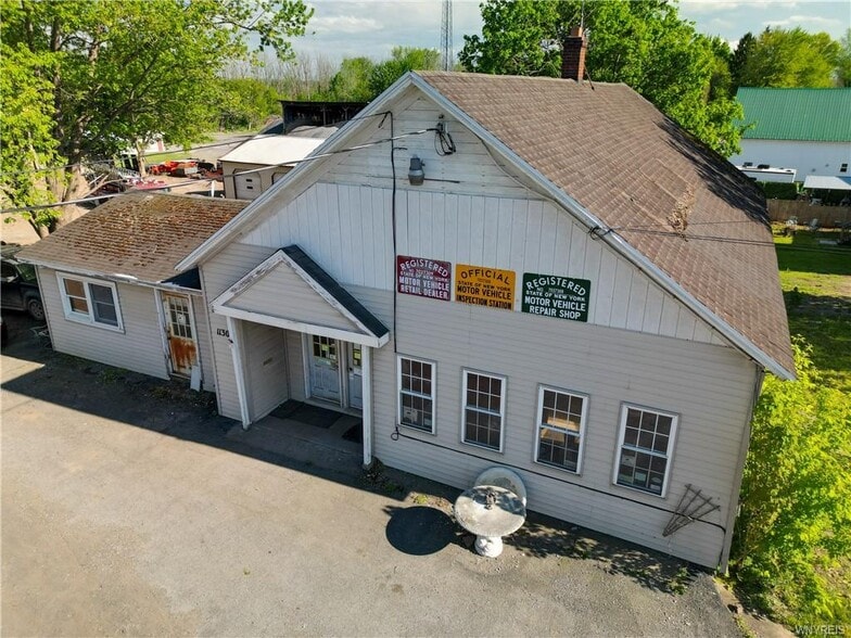Primary Photo Of 11300 Ridge Rd, Medina Auto Repair For Sale
