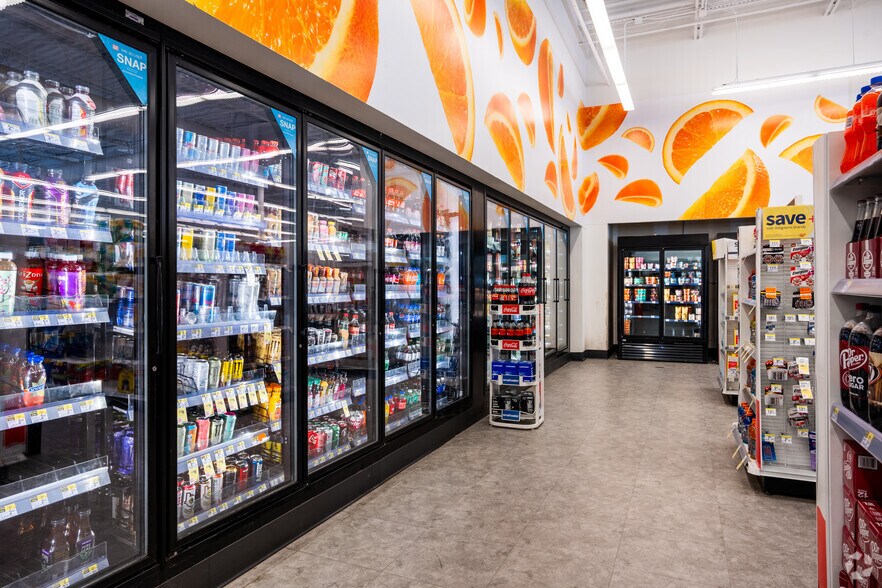 More Photos Of 1515 N Alexander Dr, Baytown Drugstore For Sale