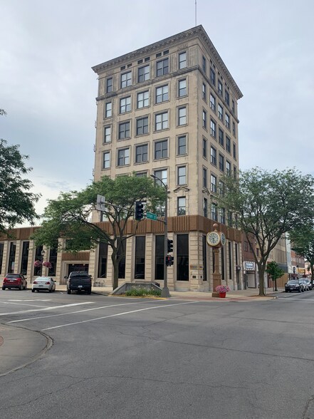 More Photos Of 724 Story St, Boone Office For Sale