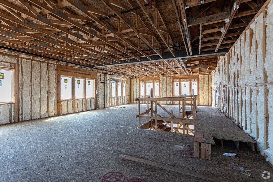 More Photos Of 1922 S Highway 40, Heber City Showroom For Lease