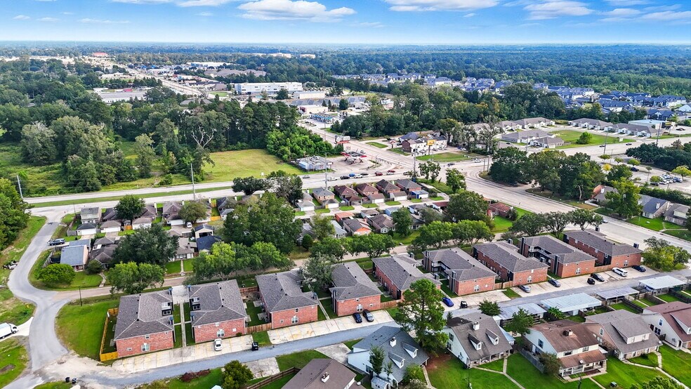 More Photos Of 3150 Oneal Ln, Baton Rouge Multifamily For Sale