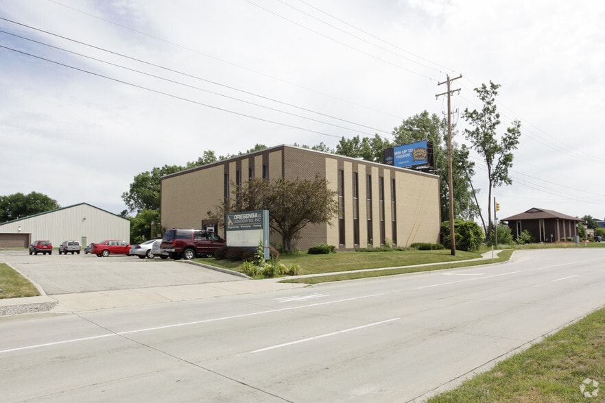 More Photos Of 4398 Roger B Chaffee Mem Dr SE, Grand Rapids Office For Sale
