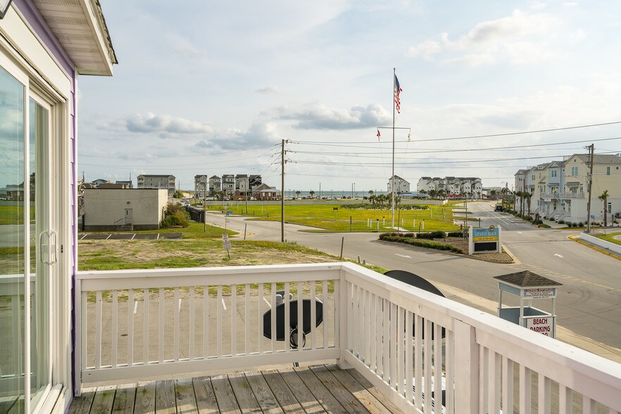 More Photos Of 100 E Fort Macon Rd, Atlantic Beach Restaurant For Sale