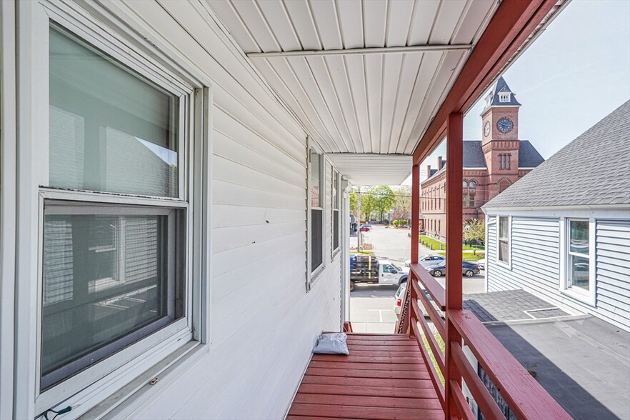 More Photos Of 308 Main St, Oxford Apartments For Sale